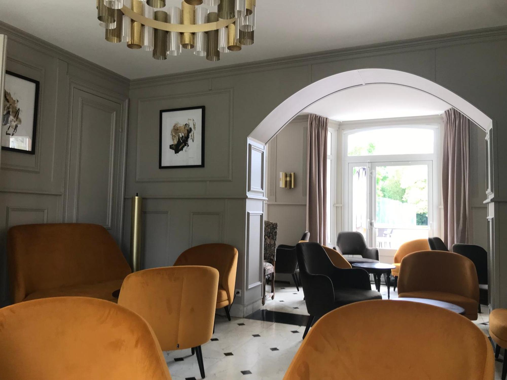 Logis Hotel & Restaurant - Le Chateau Des Tourelles 3 Etoiles Le Wast Eksteriør bilde